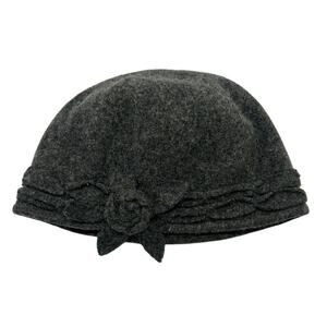 Wool Felt Flower Beret Gray Hat One Size Cottagecore Parisian Chic Winter
